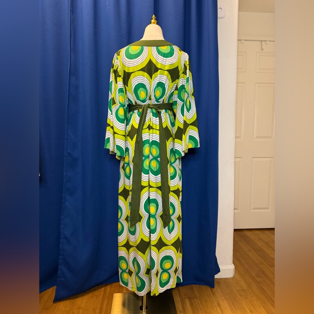 Green Patterned Maxi Dress - Picture 6 of 9